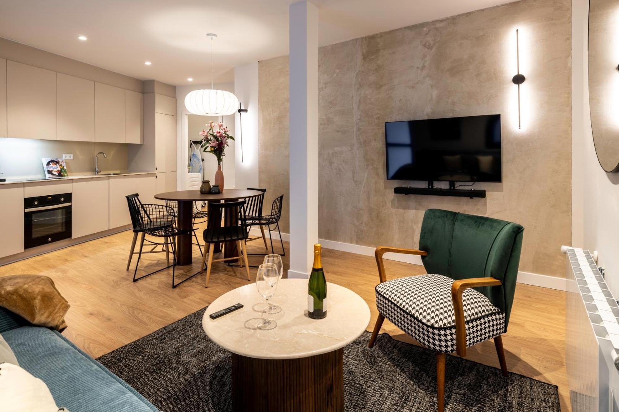 New Designed Flat 3 Bedrooms 2 Showers Madryt Zewnętrze zdjęcie
